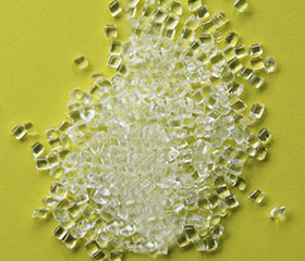 需要在透明尼龍塑料注塑的模具設(shè)計上注意的問題